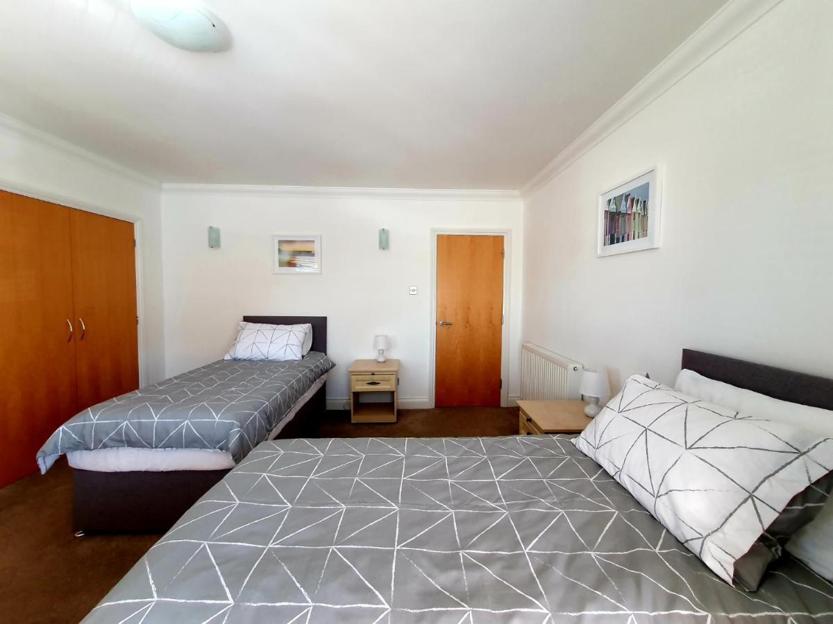 Top Quality Beach Front Apartment Sleep Up To 7 Guests Bournemouth Exterior photo