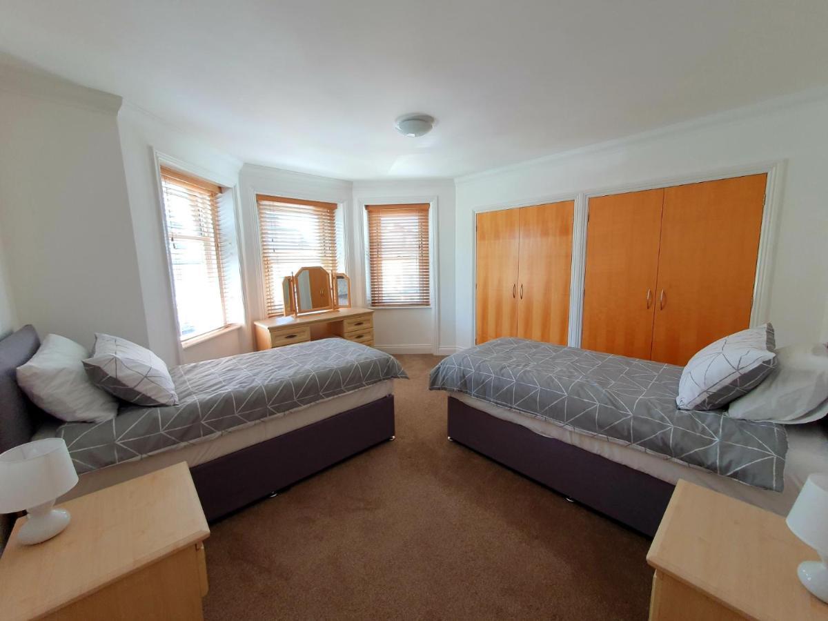 Top Quality Beach Front Apartment Sleep Up To 7 Guests Bournemouth Exterior photo