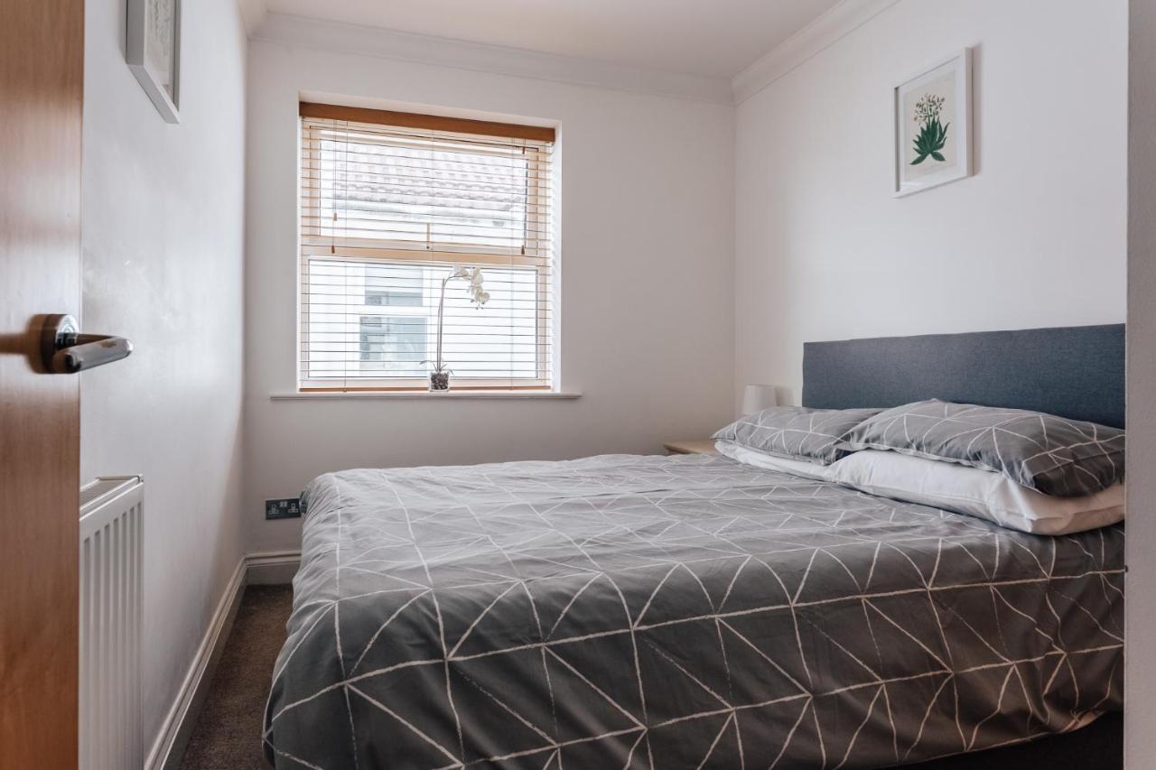Top Quality Beach Front Apartment Sleep Up To 7 Guests Bournemouth Exterior photo